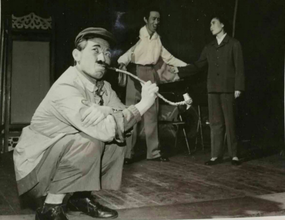 79年《财迷丈人》表演,周明,孙宝奎,唐淑英.jpg
